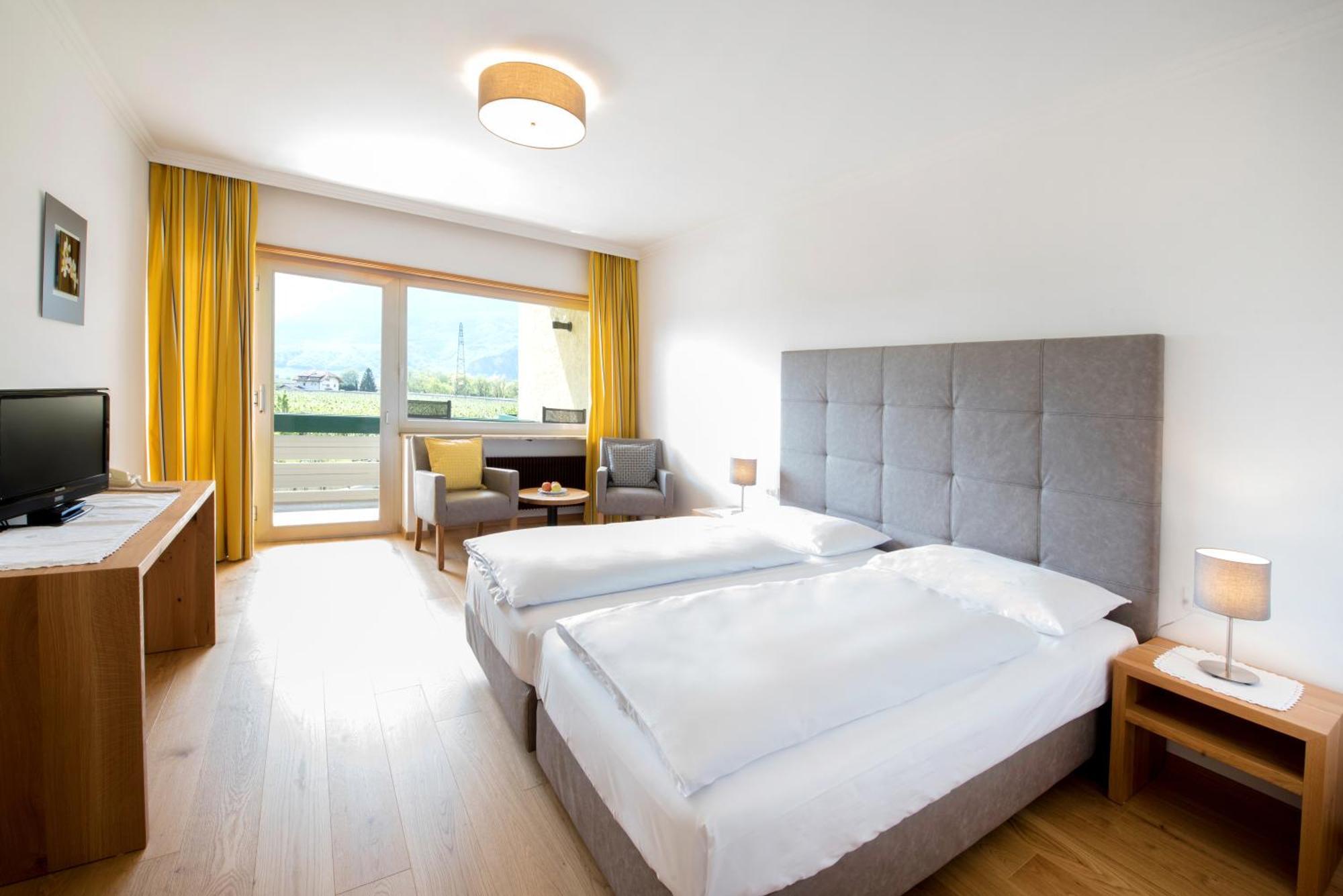 Hotel Greifenstein Terlano Ruang foto