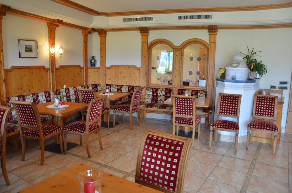 Hotel Greifenstein Terlano Bagian luar foto