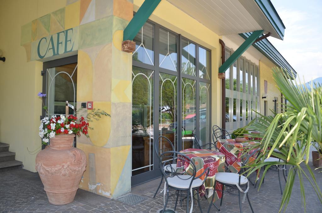 Hotel Greifenstein Terlano Bagian luar foto